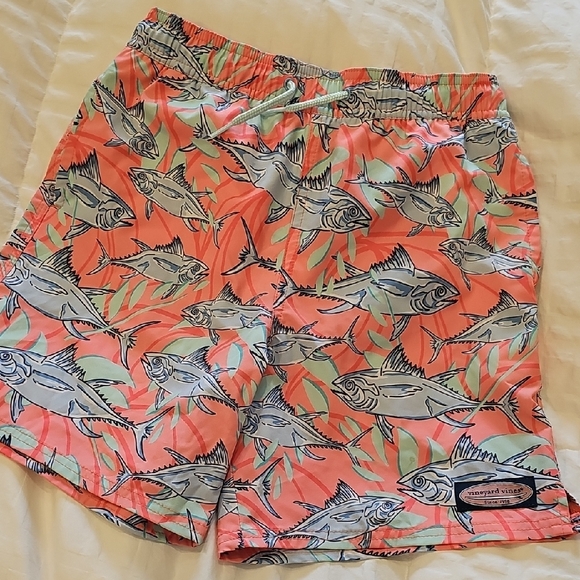 Vineyard Vines Fish Print Swim Shorts - Picture 1 of 4